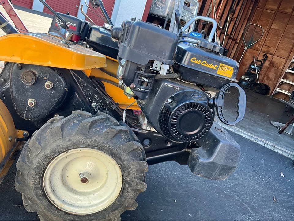 Cub Cadet Rear-Tine Rototiller 4